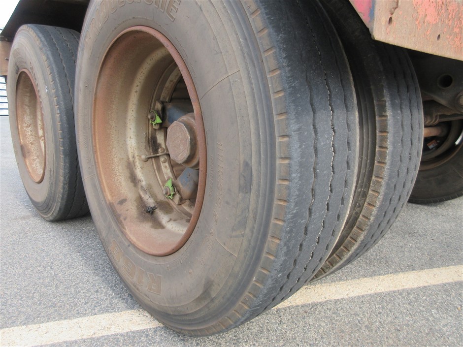 LEGO Technic™ Oracle Red Bull Racing RB20 F1 Car 42206 Model Kit for Adults