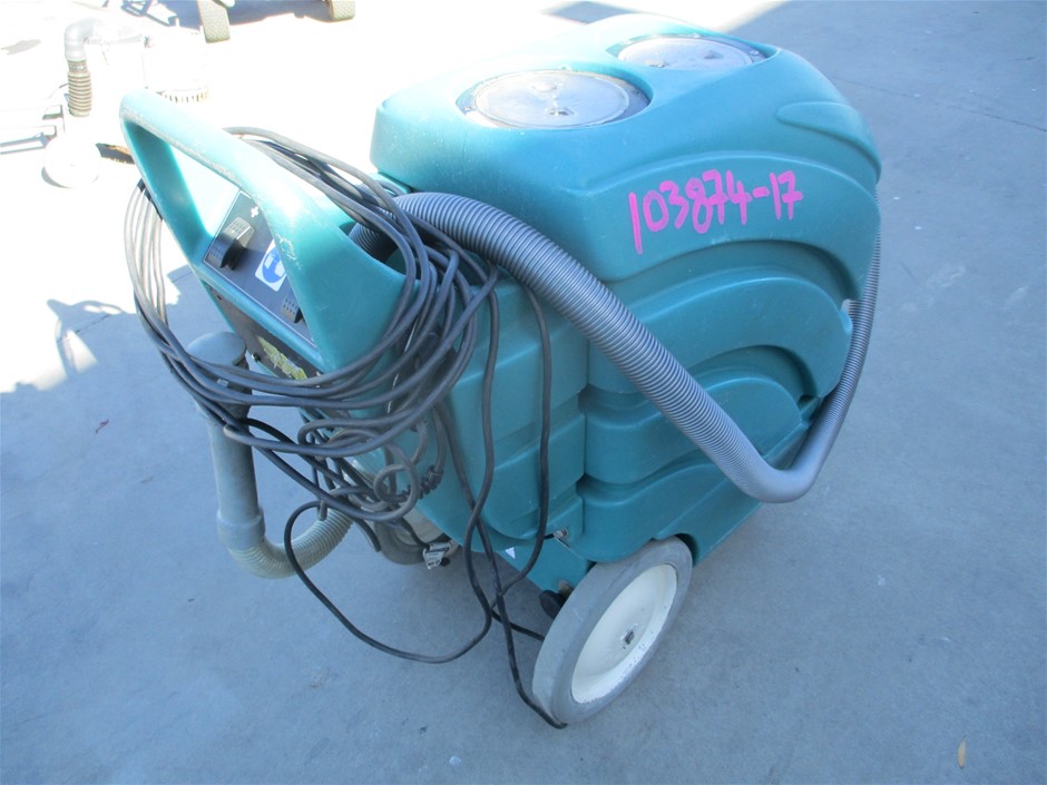 Gold Pendant with Pink Diamond total gross weight 0.24 Gram