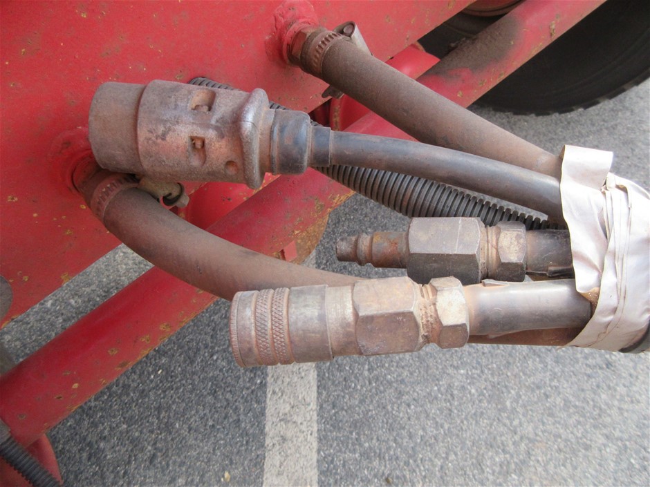 0.20 TCW yellow round various diamonds