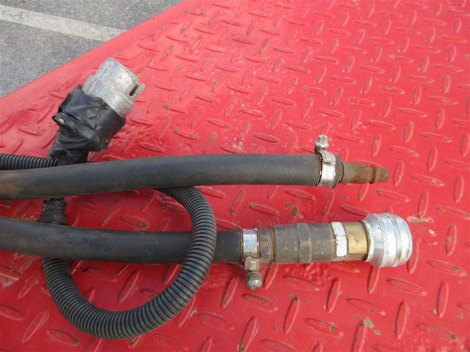 Waterproof  Watch Barrel Shaped Transparent Quartz Watch Popular