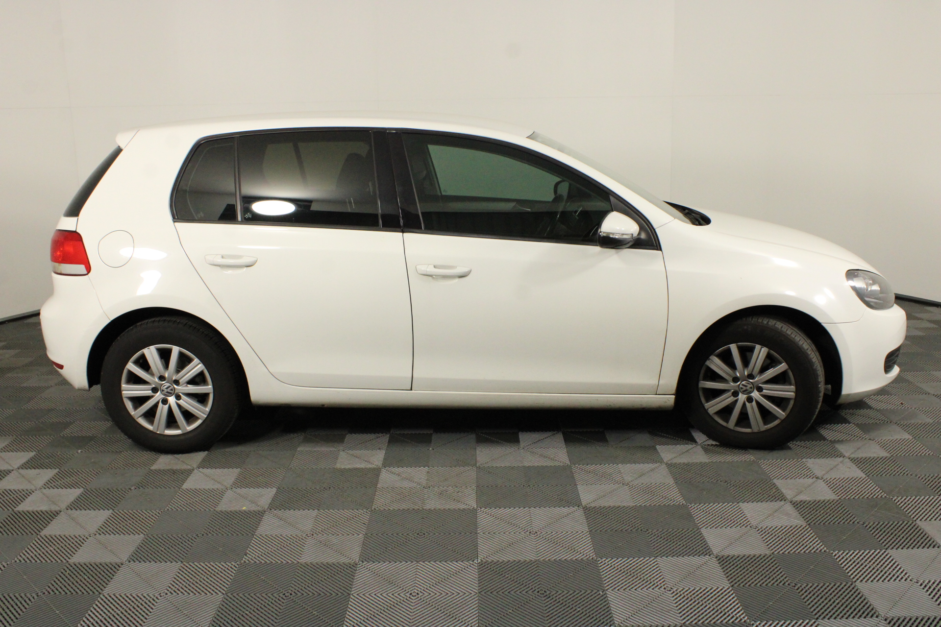 Elephant in the Room Cabernet Sauvignon (6x 750mL).