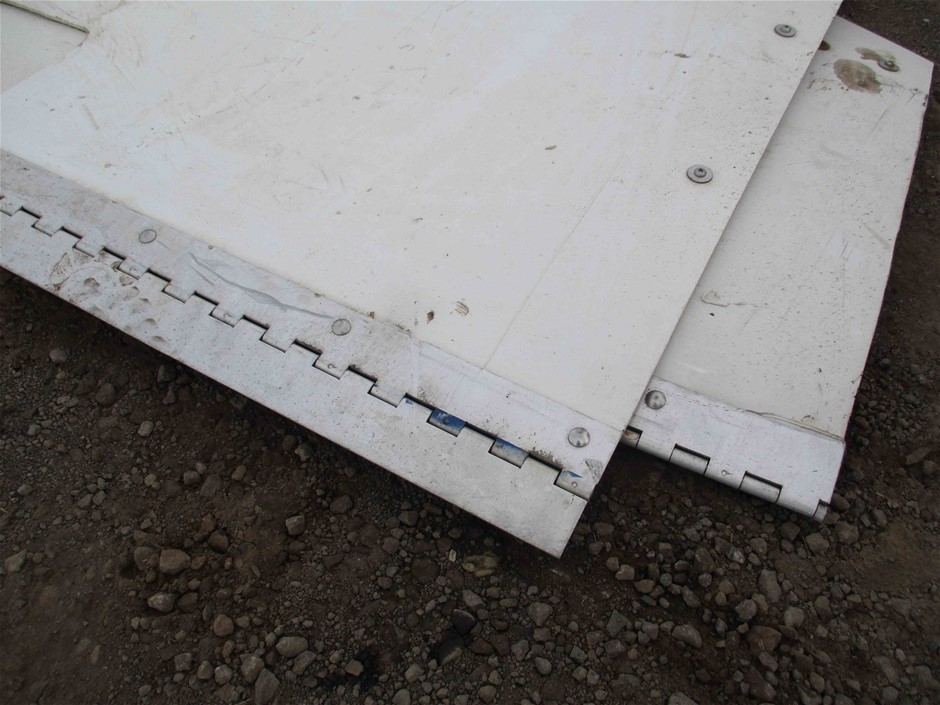 Wolf Blass Red Label Pinot Grigio (6x 750mL).