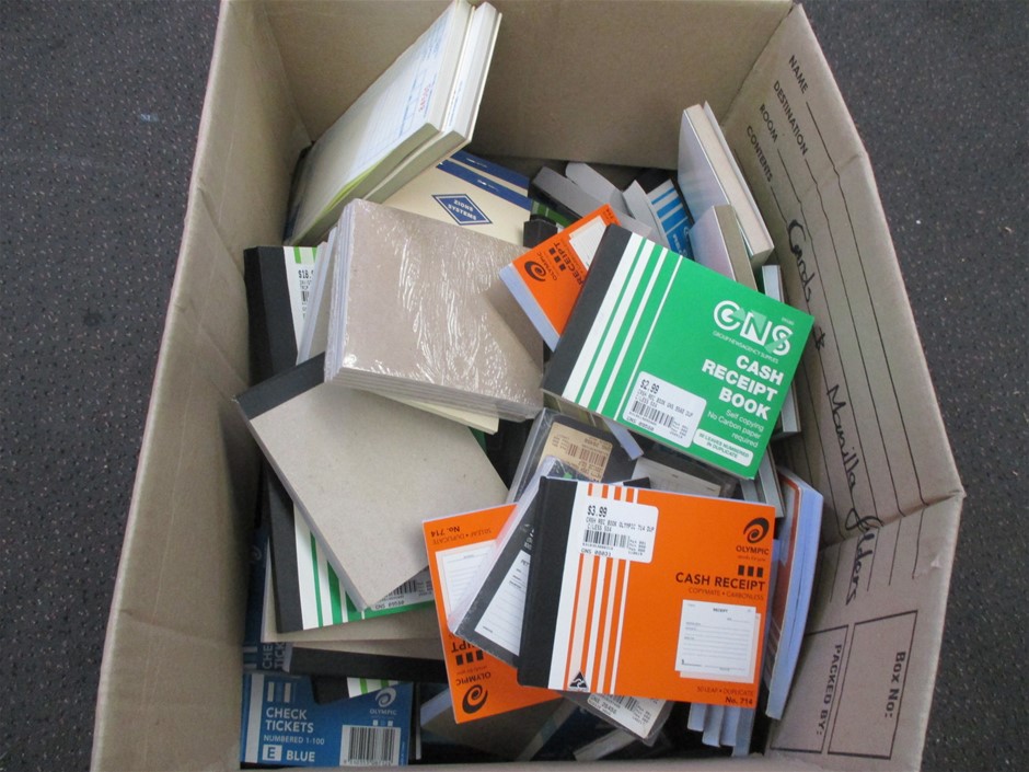 By The Vineyard Mixed Pack Pinot Grigio & Chardonnay (12x 750mL). SEA.