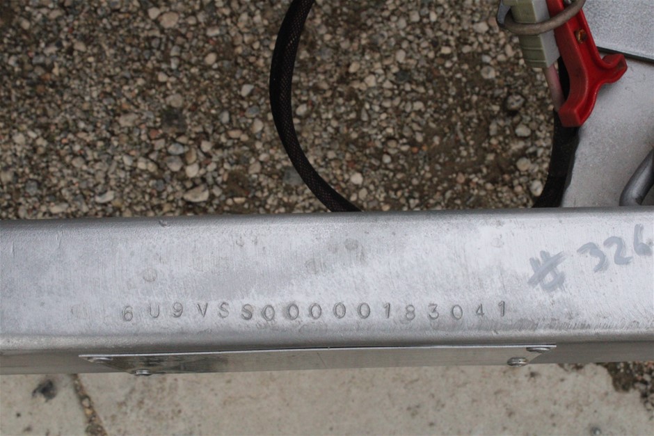 32 DEGREES Women's Stretch Woven Elastic Waistband Skort, Size M, Cream.  B