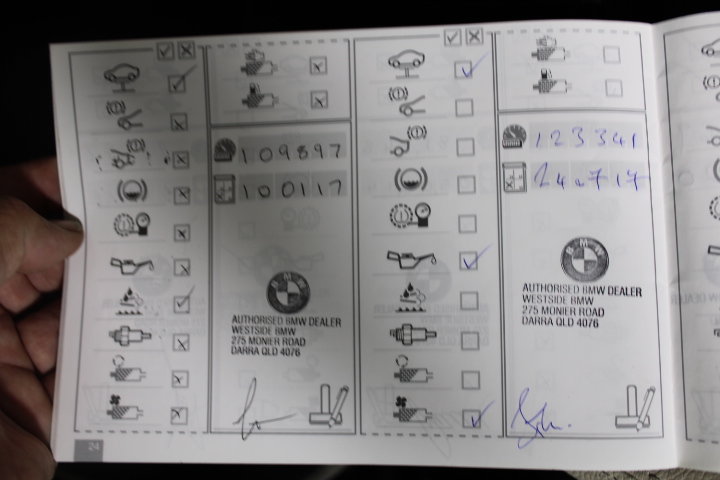 RIP CURL Graphic Standard Towel, Dimension(80 x 16cm), Australia Off White.