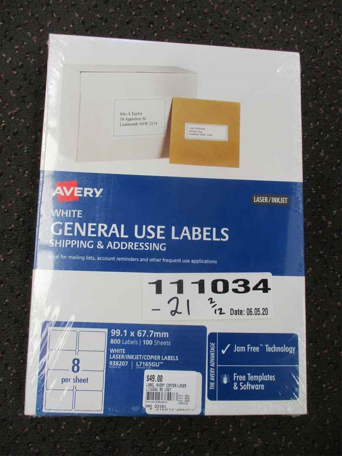 <p>2011 Isuzu  NPR 4 x 2 Tray Body Truck</p>