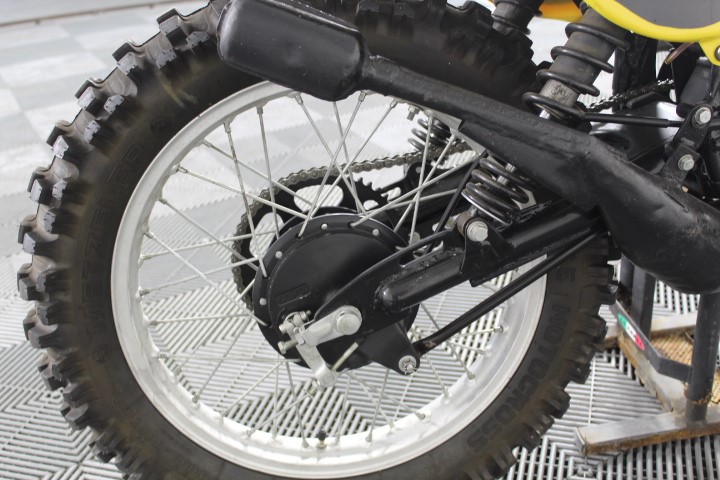 Medium Levelling Bar (Unused)