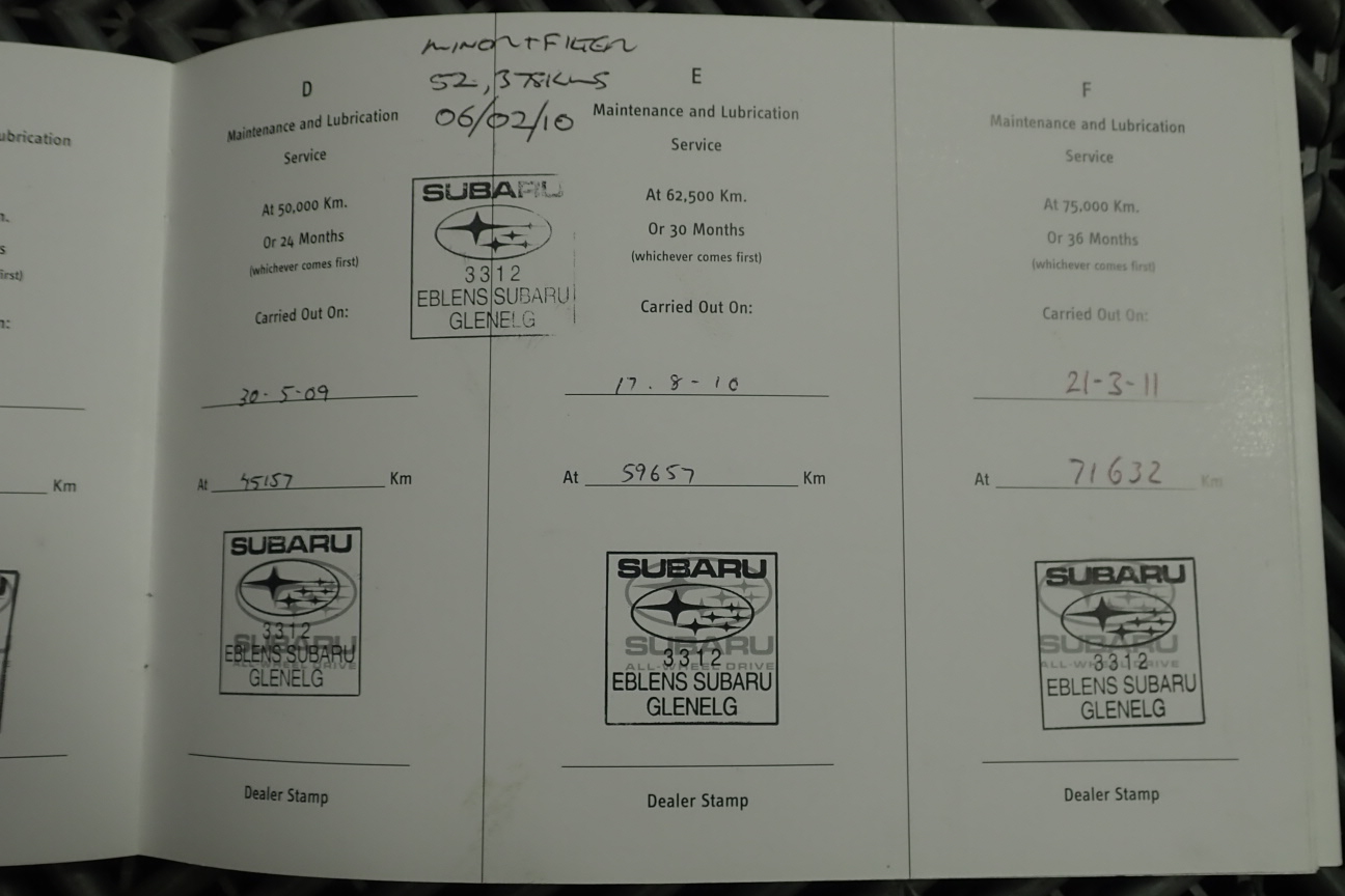 Lindeman's Early Harvest Crisp Chardonnay (6x 750mL).