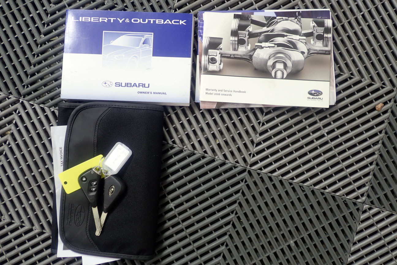 Little Giant Buttery Chardonnay (6x 750mL), Adelaide Hills.