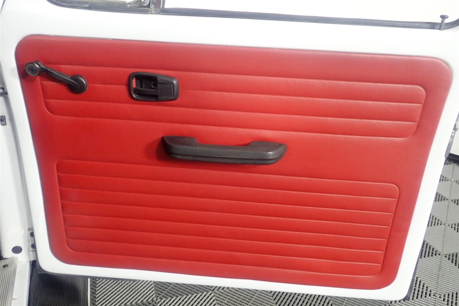 Duchesse De Paris Rosé Brut NV (6x 750mL), France.