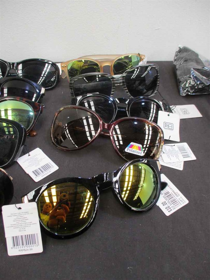 Red Spinner Pendant Featuring 80+ Crystals - FITS PANDORA BRACELET