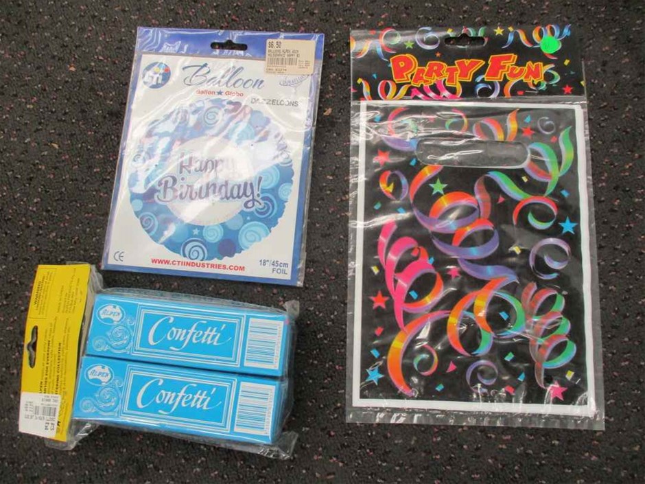 ROCKLAND Melbourne 20" Expandable Carry On Luggage, Navy, 51cm.