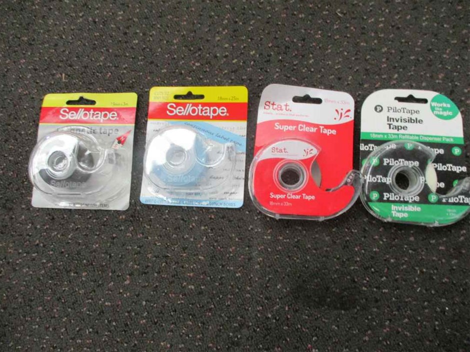 MIU Mixing Bowl With Graters 4-Piece Set. NB: 1 x lid cracked.