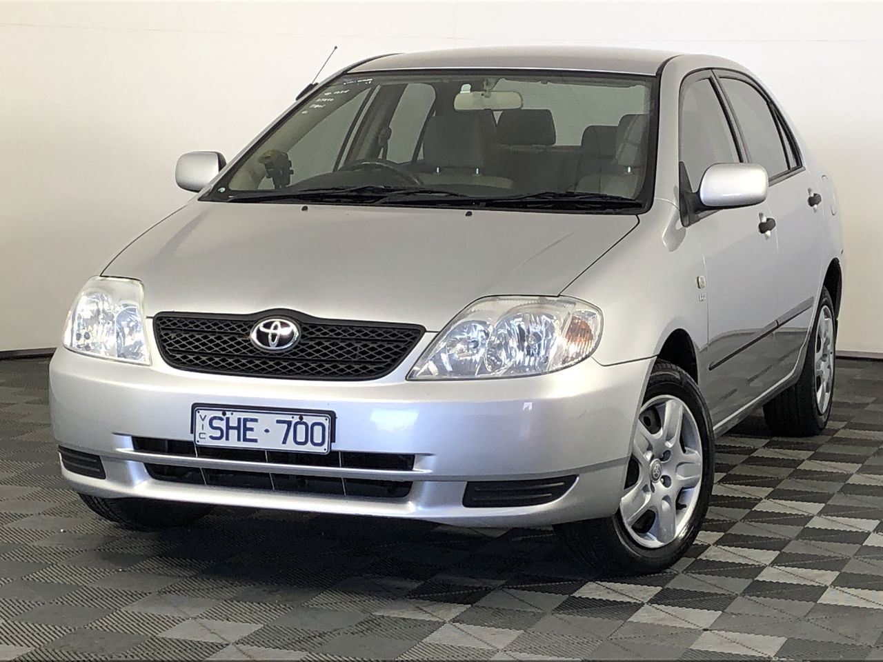 2022 Queen Elizabeth Platinum Jubilee Gold plated Medallion