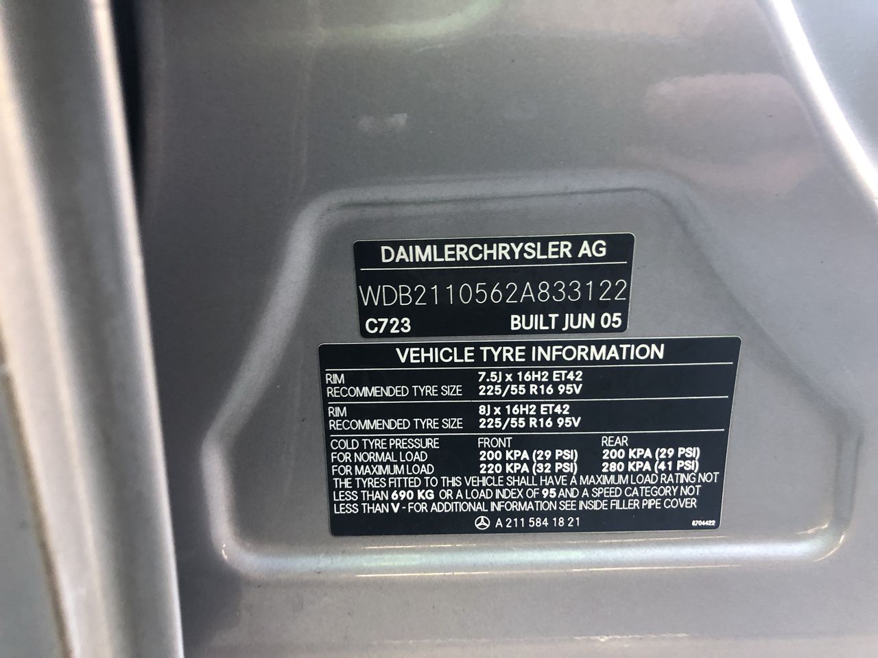 SILVEROO, Kangaroo Global Trade Coin 1/10th Oz 999 Pure Solid Silver C.O.A.