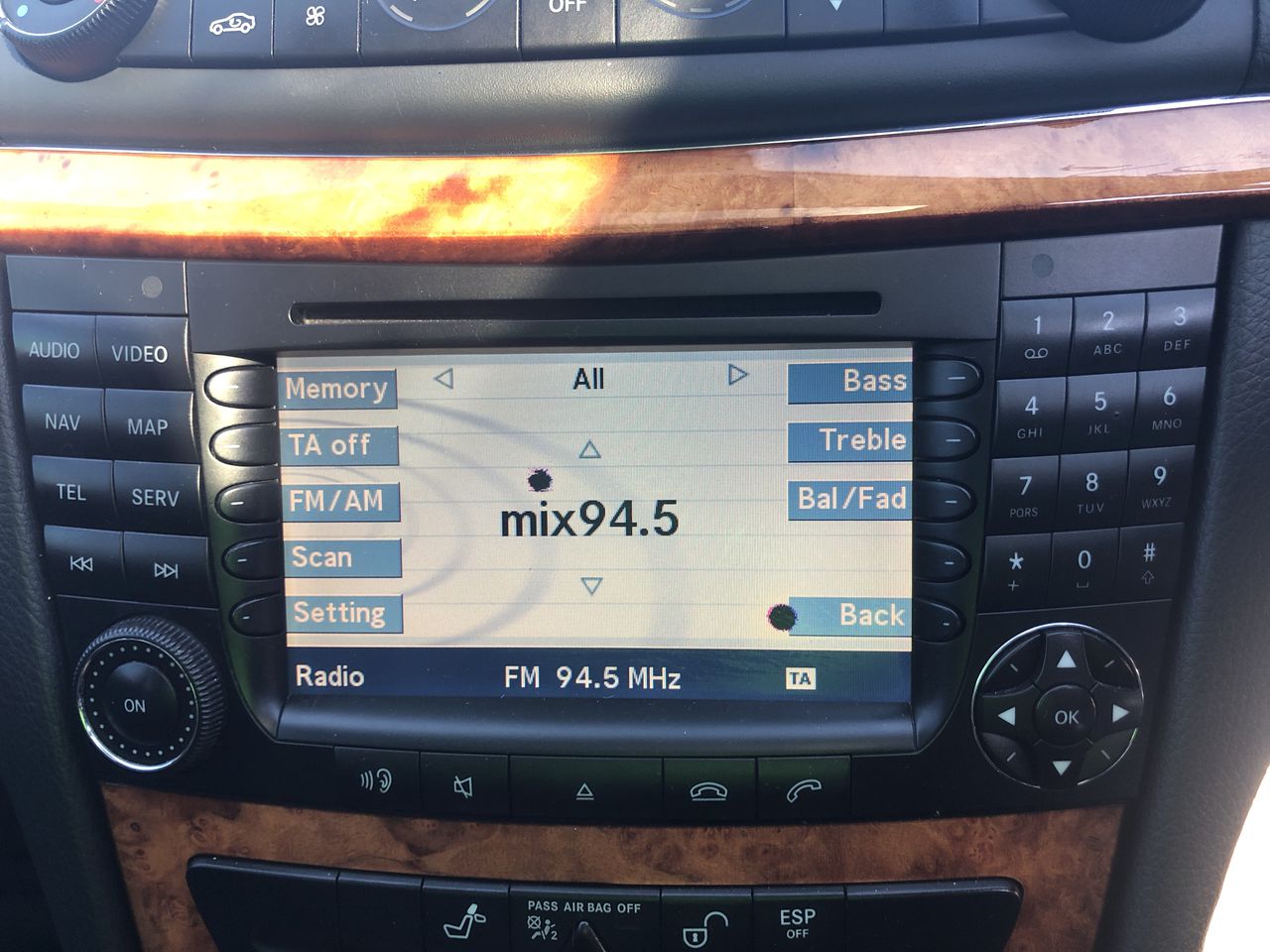 Australia: 2012 Two Dollars QEII Remembrance $2