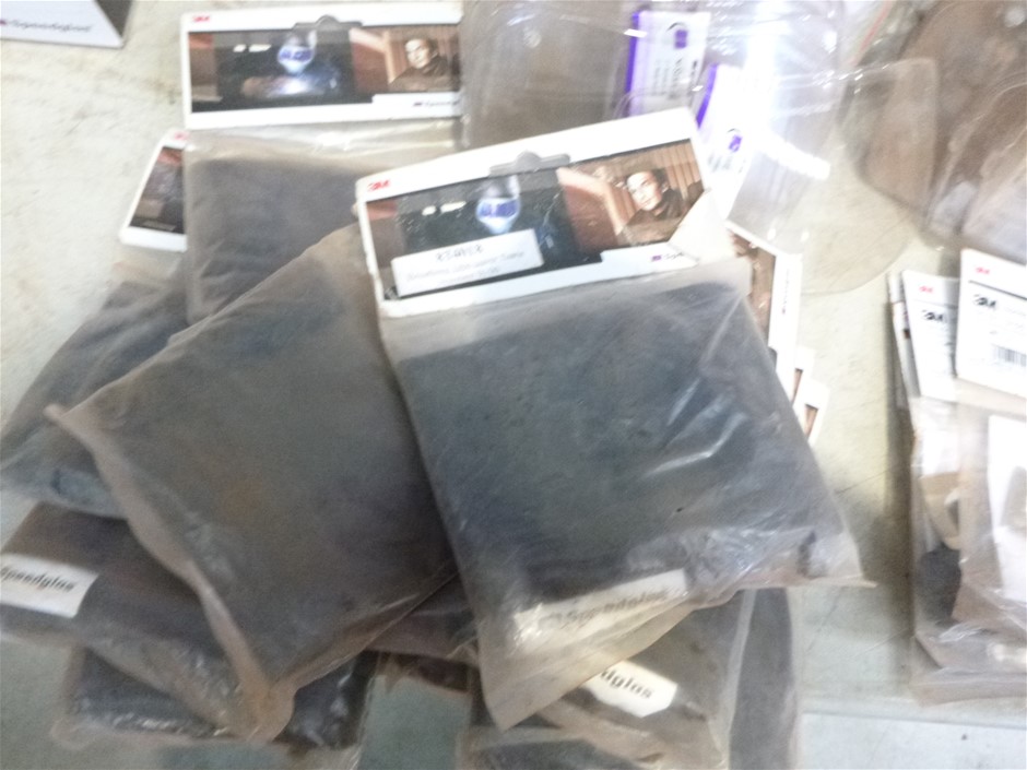 2 x Box of 72pc CATIT Creamy Likable Cat Treats, 1080g. N.B: Damaged packag