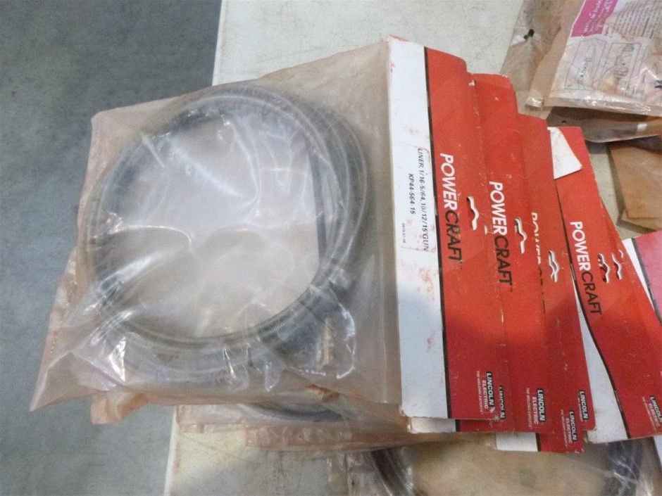 OCULUS Meta Quest 2 - Advanced All-In-One VR Gaming Headset. NB: Used. Top