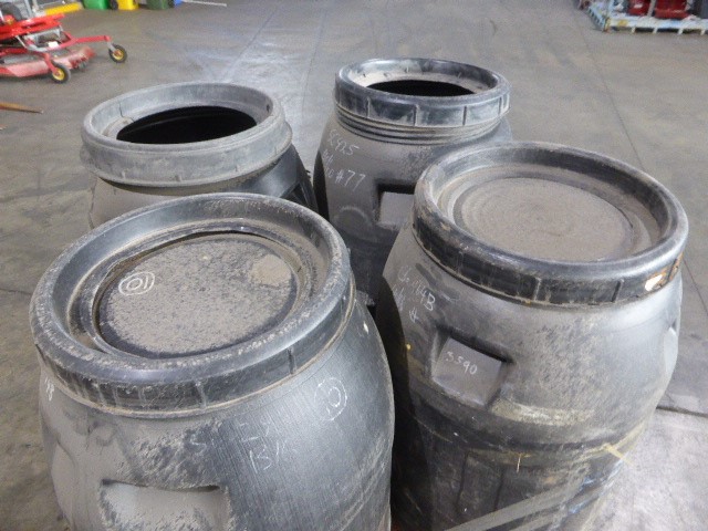 HOLDEN MOTORING SET OF 7 LOGO PIN COLLECTION SET IN PRESENTATION BOX