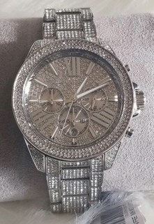 4 Carat round 4 white diamond each CVD Uncertified