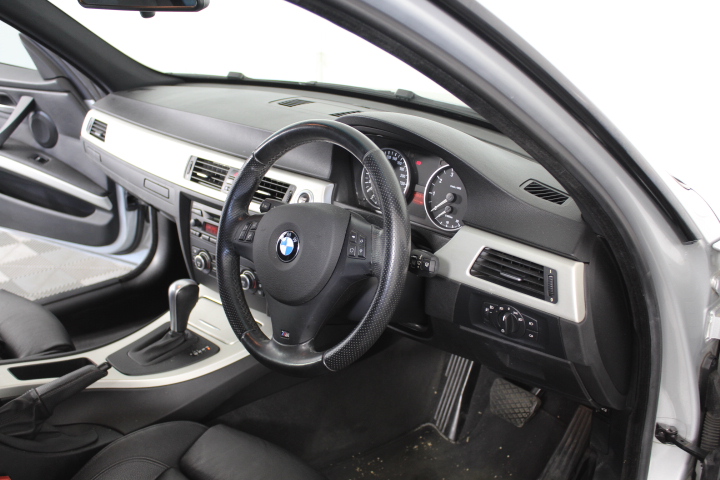 Lindeman's Bin 65 Chardonnay (6x 750mL).