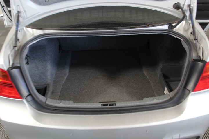 Little Giant Pinot Gris (6x 750mL).