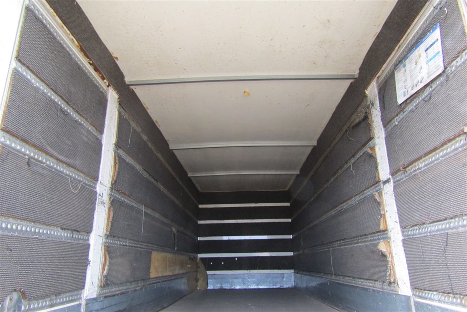 Night Merchant Gin Grapefruit And Soda Cans (24x 250mL) NSW