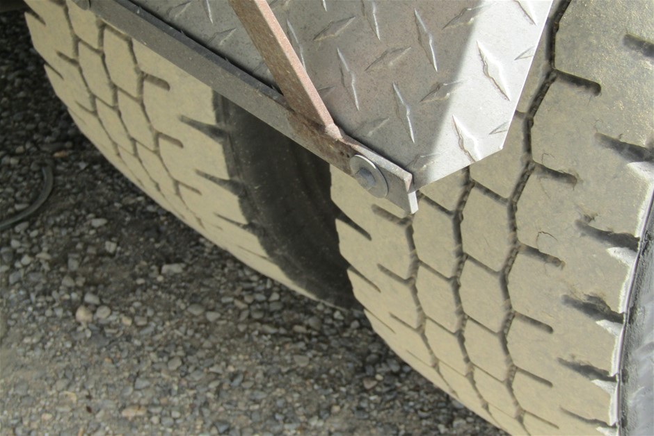 Upside Down Prosecco NV (6x 750mL).