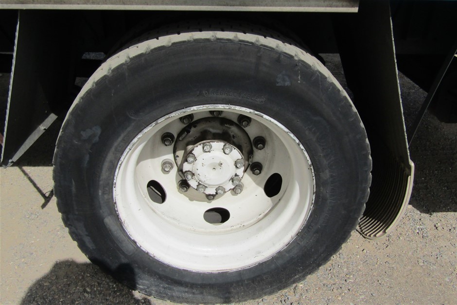 Veuve D'Argent Cuvee Prestige Blanc de Blancs Brut NV (6x 750mL)