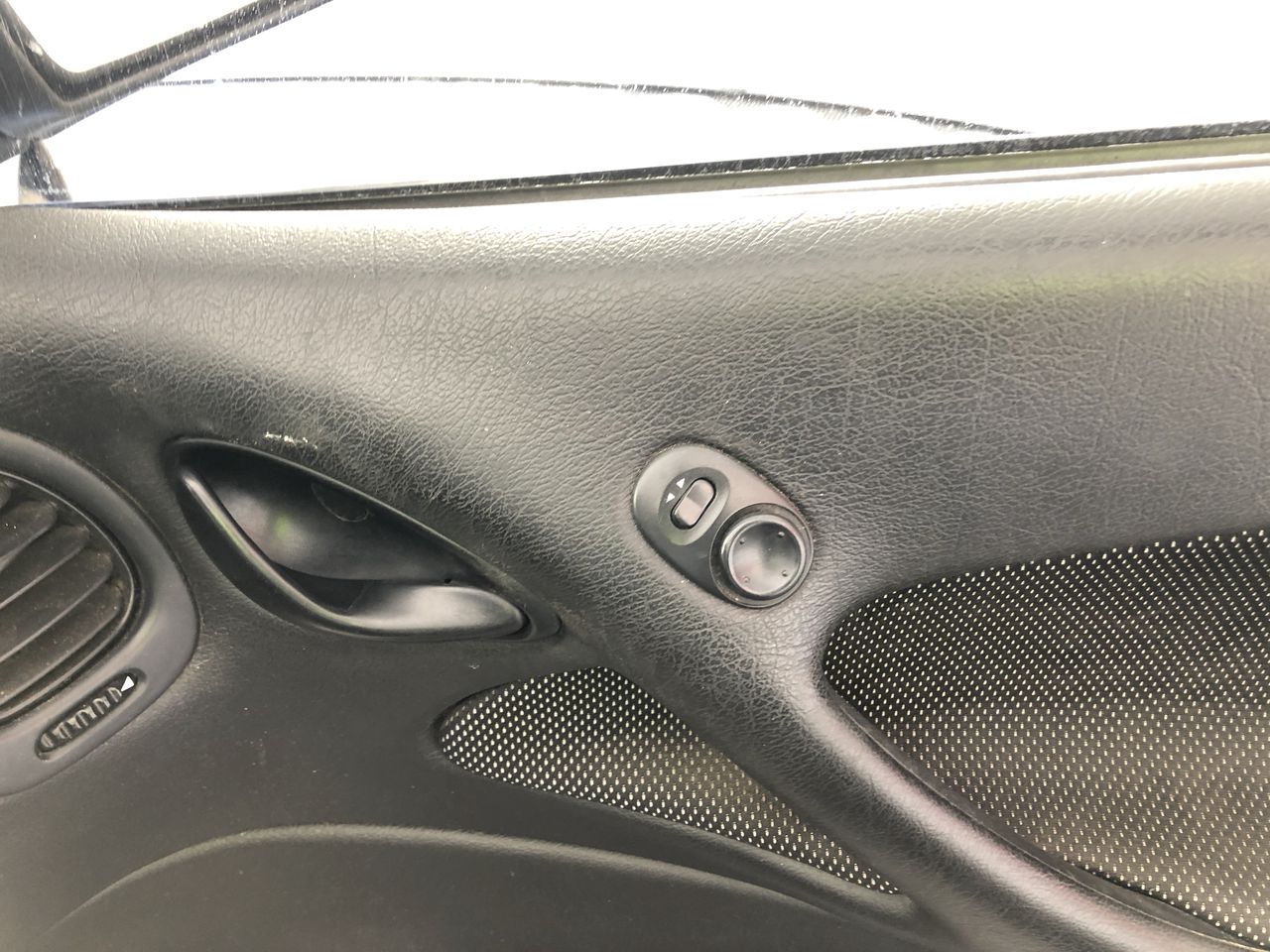 Wynns The Siding Chardonnay (6x 750mL).