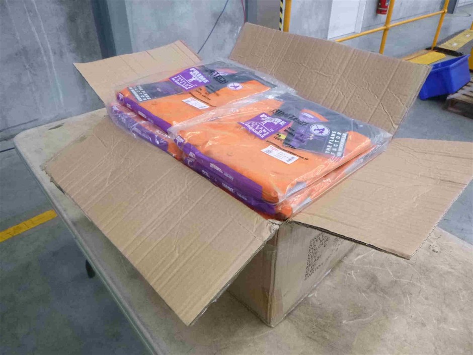 18K Gold-Filled Cuban Chain Bracelet with Simulated Diamonds - 20.3cm