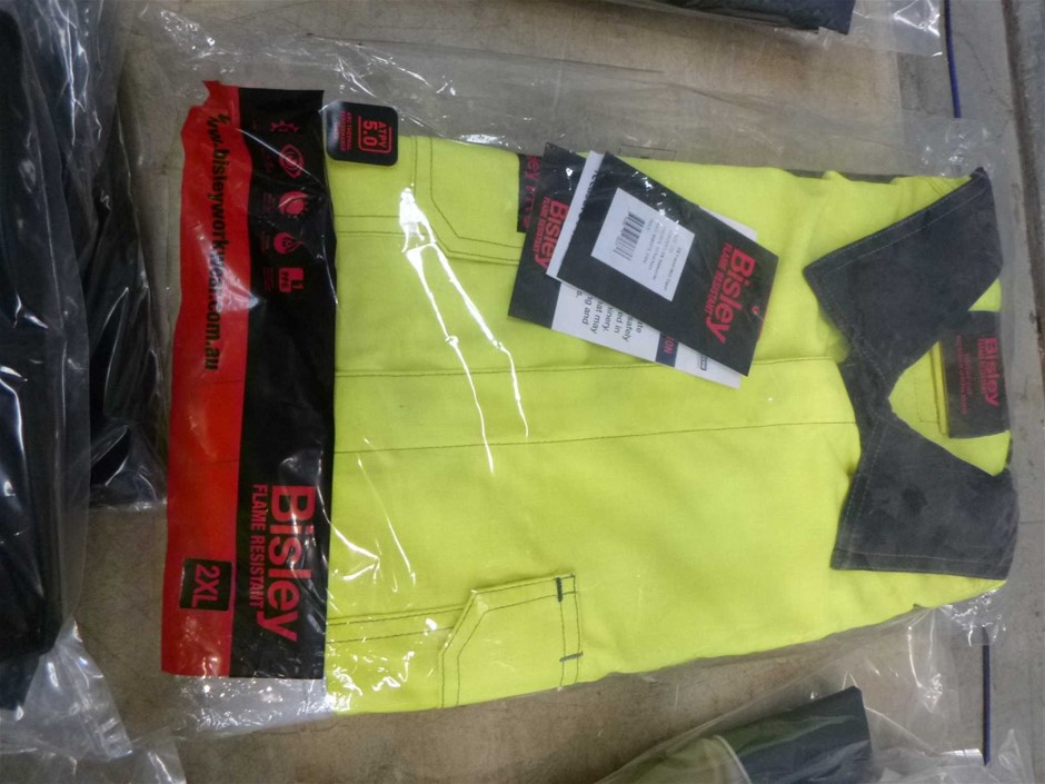 TRACTIVE MINI GPS Cat Tracker Including Collar, Real-Time Location Tracking