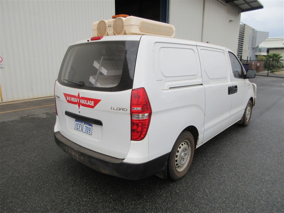 SAMSONITE Sentinel Carry On with Dual Spinner Wheels, Blue NB: minor use