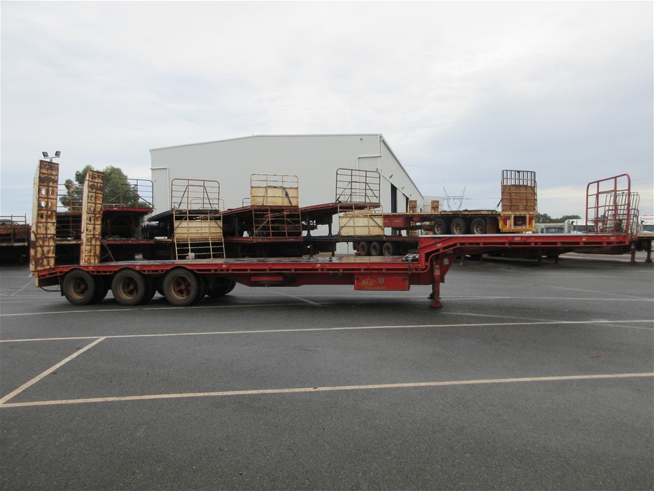 TRAMONTINA Dutch Oven Cast Iron 3.7L & 5.6L, Marshmallow NB: no box, minor