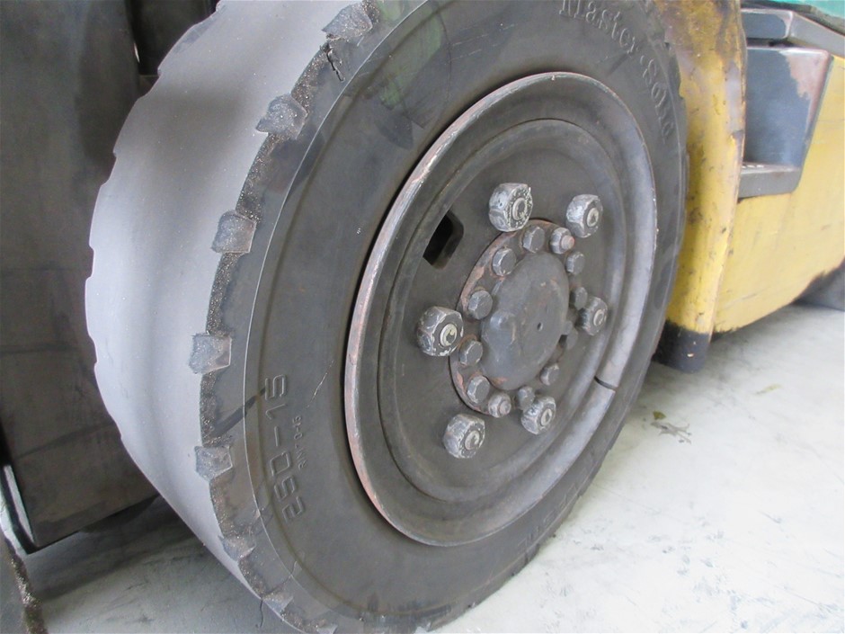 REGALO STORE Top of Stairs Metal Safety Gate, White.