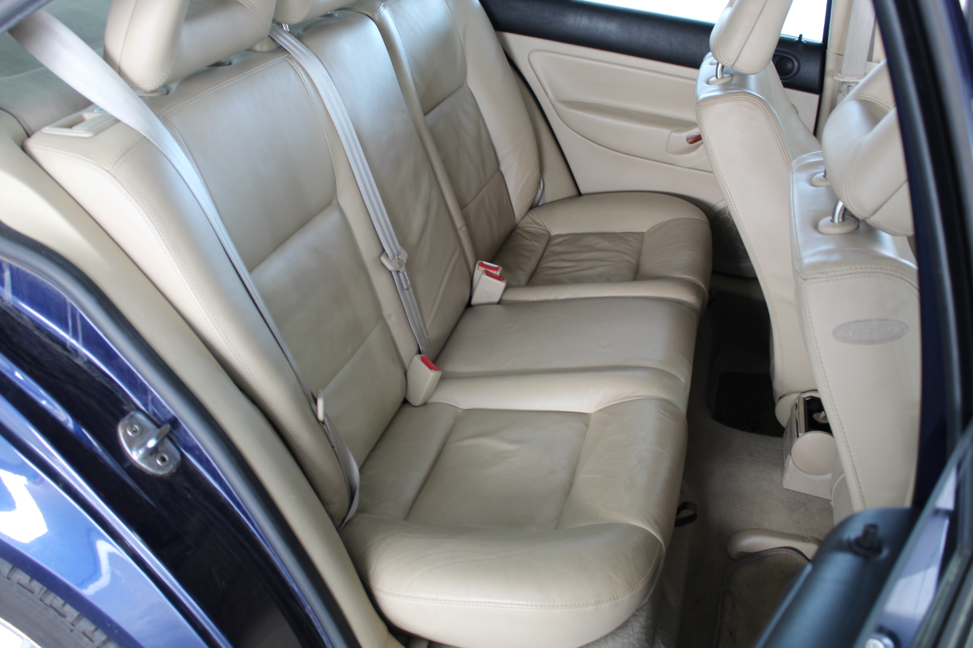 AVARIA 2pk Allura Led Candles.