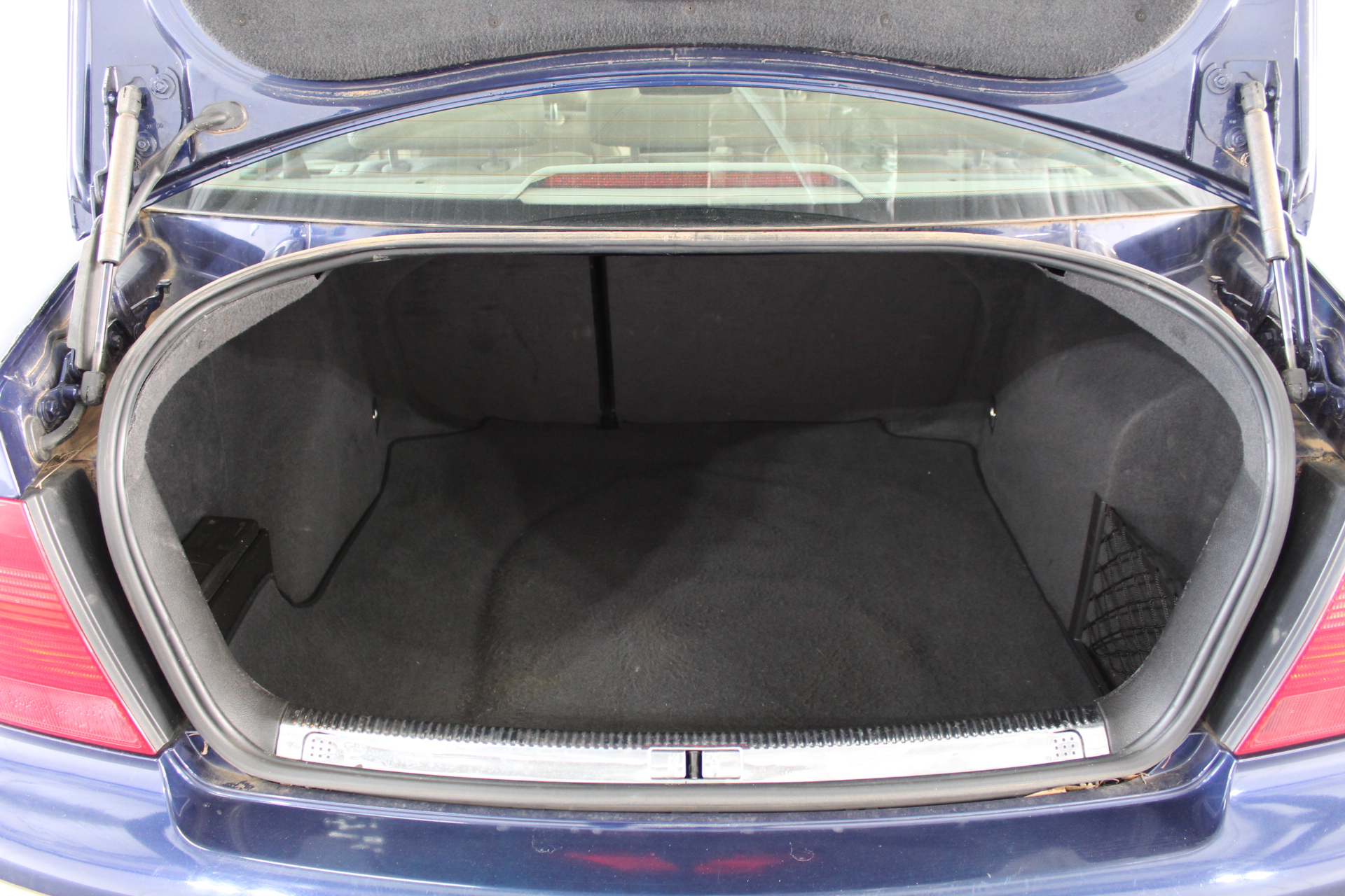 CAMP CHEF Folding Side Shelf Set for Three-Burner Stoves, Compatible Camp 1