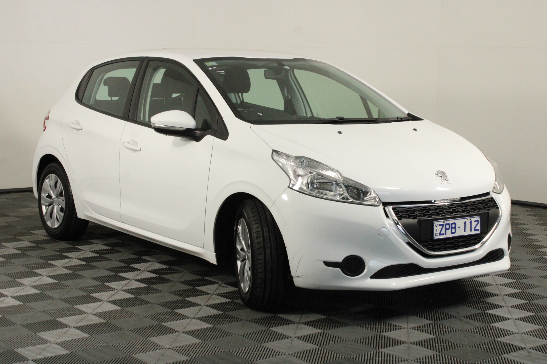 6 Pairs x NIKE Cotton Cushioned Crew Socks, Size m8-12/w10-13, White & Blac