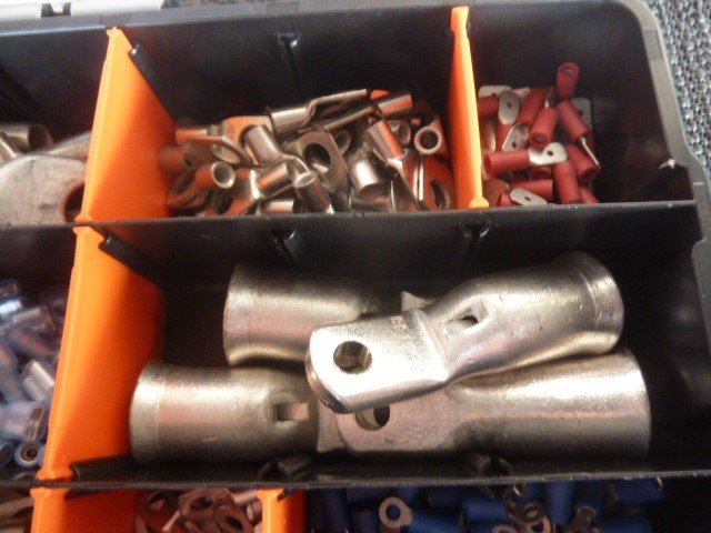 50 x FRONTIER Disposable P2 Flat Fold Respirator with Valve. NB: Not in Ori