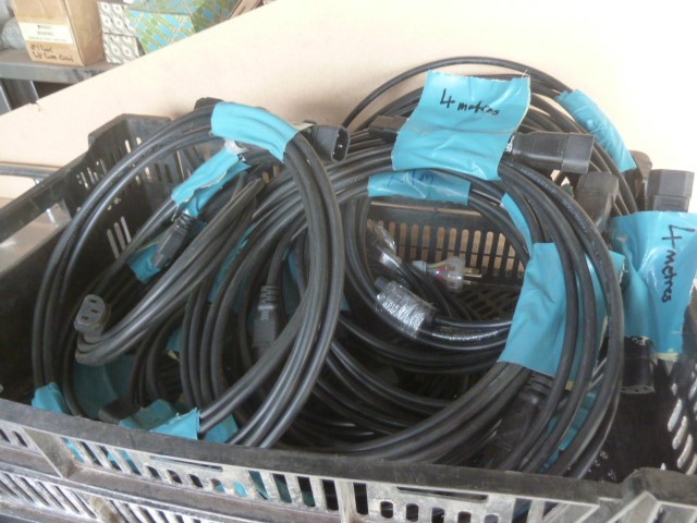 5 Packs Of Cable Ties Each 100pcs, Size 4.8 x 180mm, White.