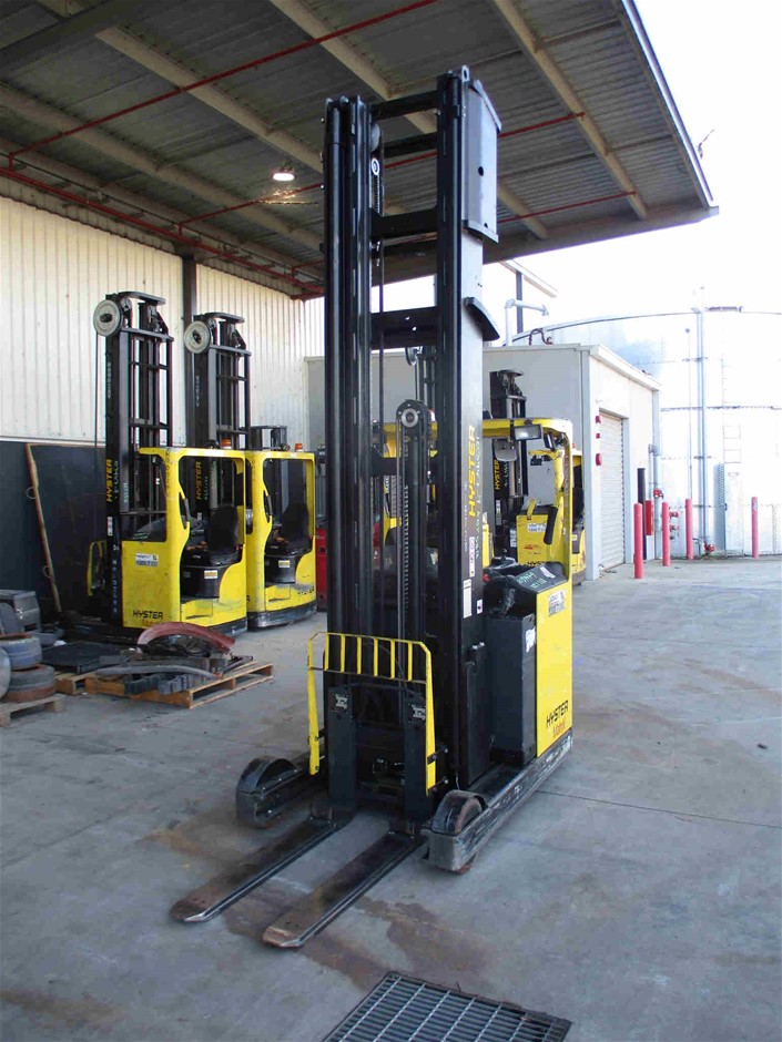 APPLE IPAD AIR 1ST GEN A1474 A7 Tablet 16GB