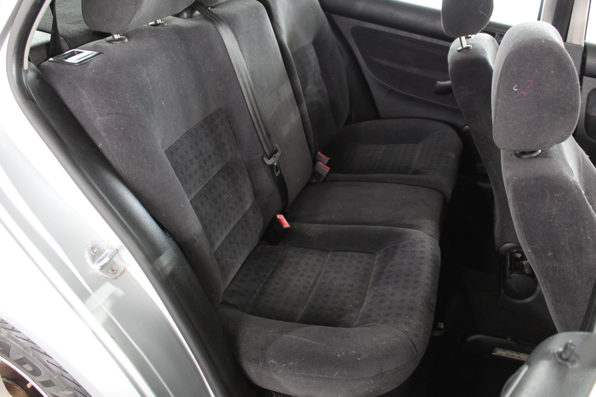 <p>Container 3.0M x 2.4M</p>