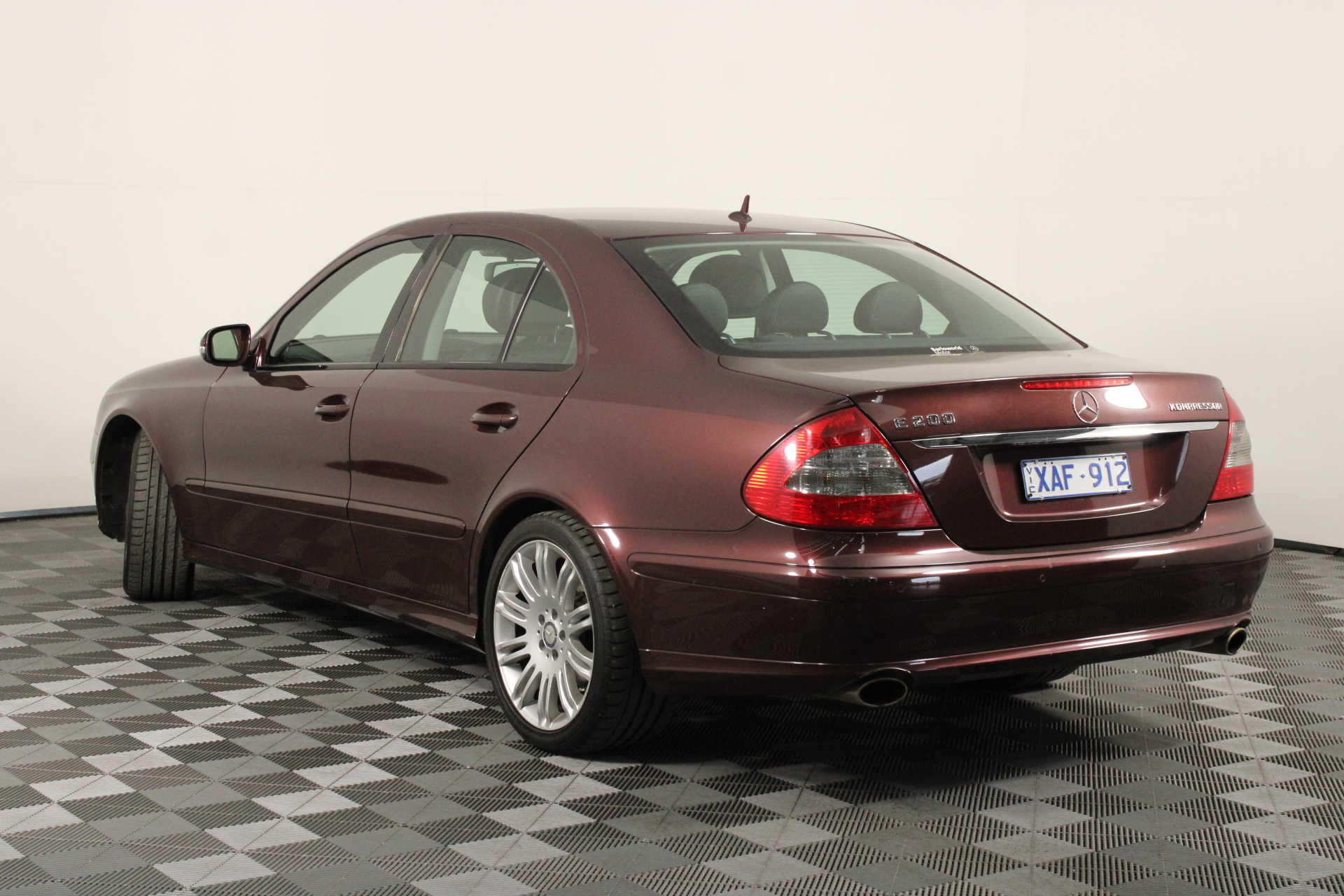 One Kilo of Australia KGV/King George VI/Queen Elizabeth Mix Date & Pennies