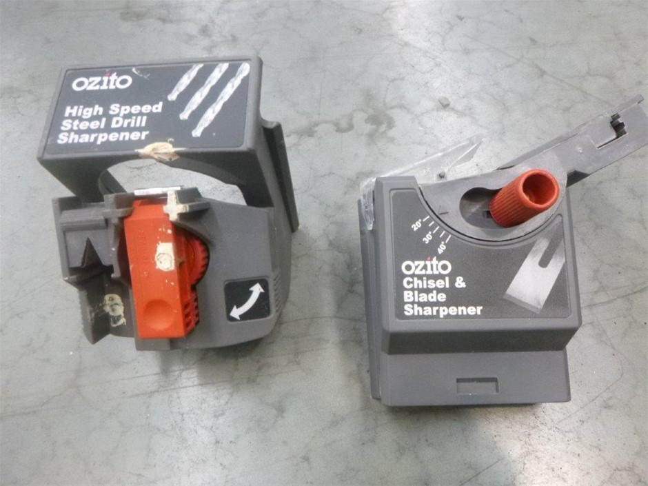 "HOLDEN MONARO" Muscle Car Series 1 0z HSE 999 Fine Silver Coin/token