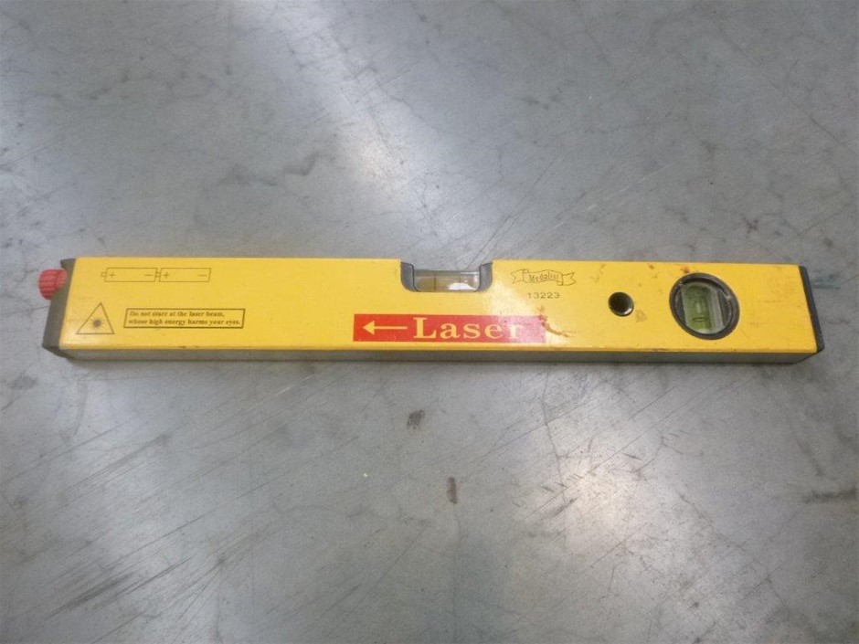 Vial full of Gold Leaf/Flake x 3