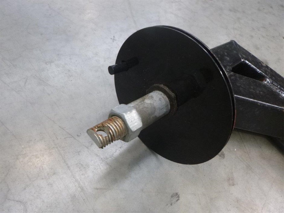 1/100-Ounce Scottdale gold bar and 1g silver germania bar x 2