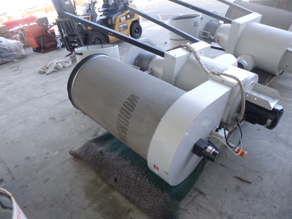 Kodak/Fujifilm/Canon Mixed Brand and Model Film Cameras (Lot of 12)