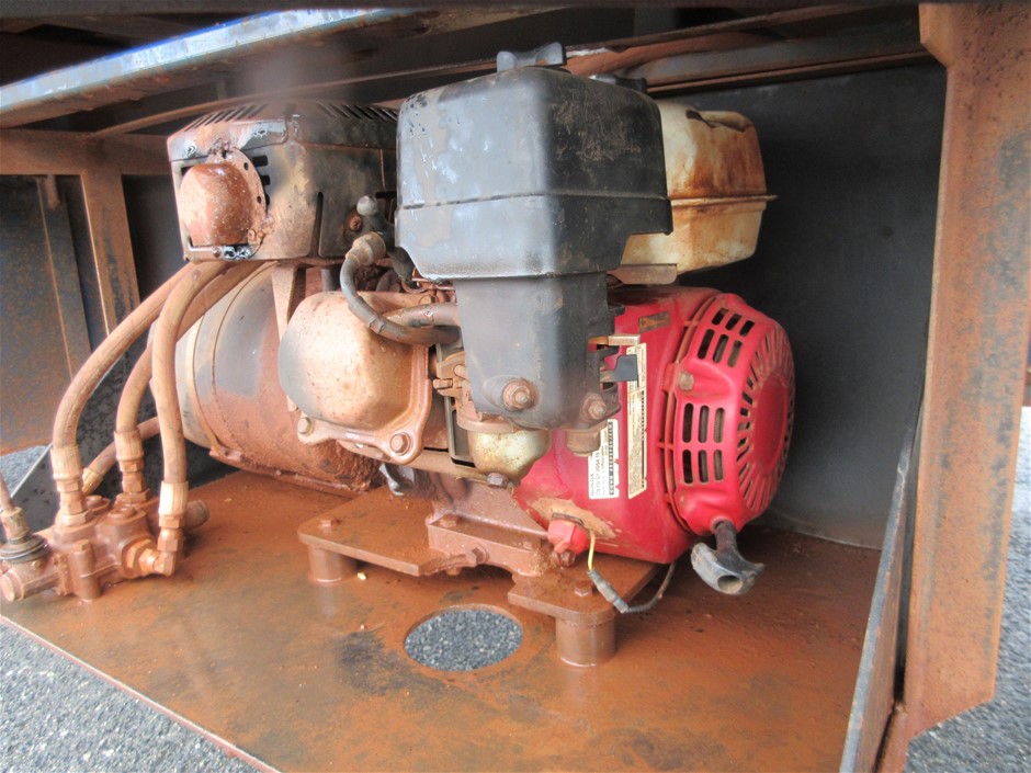 Green Aventurine Gemstones & Swarovski® Crystal Earrings