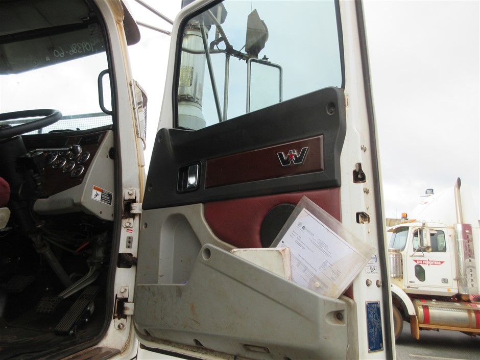 8mm Grade A Moonstone Gemstones Beaded Bracelet