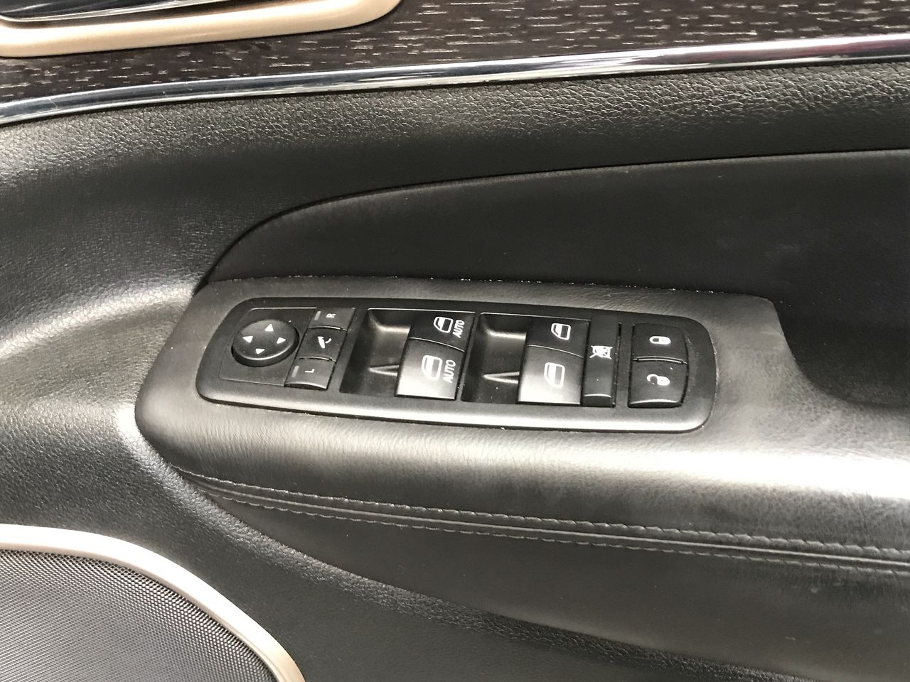 2020 Mitsubishi Outlander ES AWD ZL CVT 7 Seats Wagon